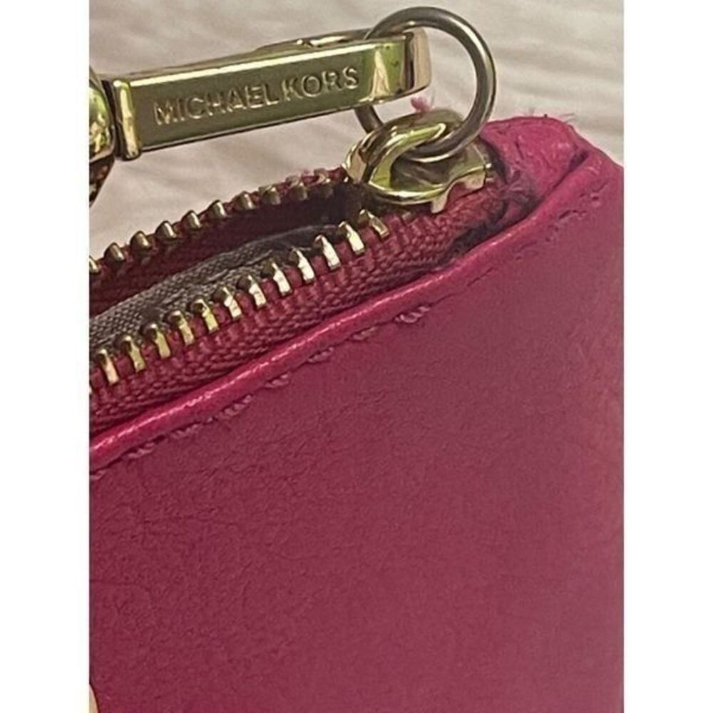 Michael Kors wristlet - Picture 7 of 10